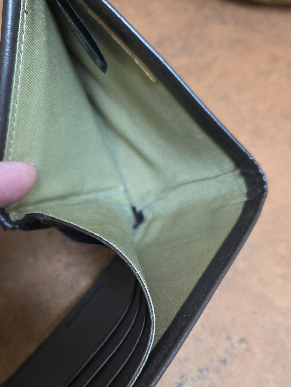 Dockers Dark Brown Leather RFID Bi-Fold Wallet with Contrast Stitching